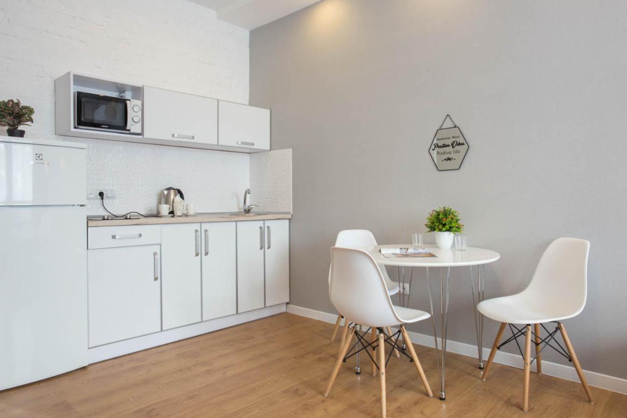 Lux Studio Near Metro Yaroslava Mudroho, Universytet - Chernyshevska Str 95-4 Carcóvia Exterior foto
