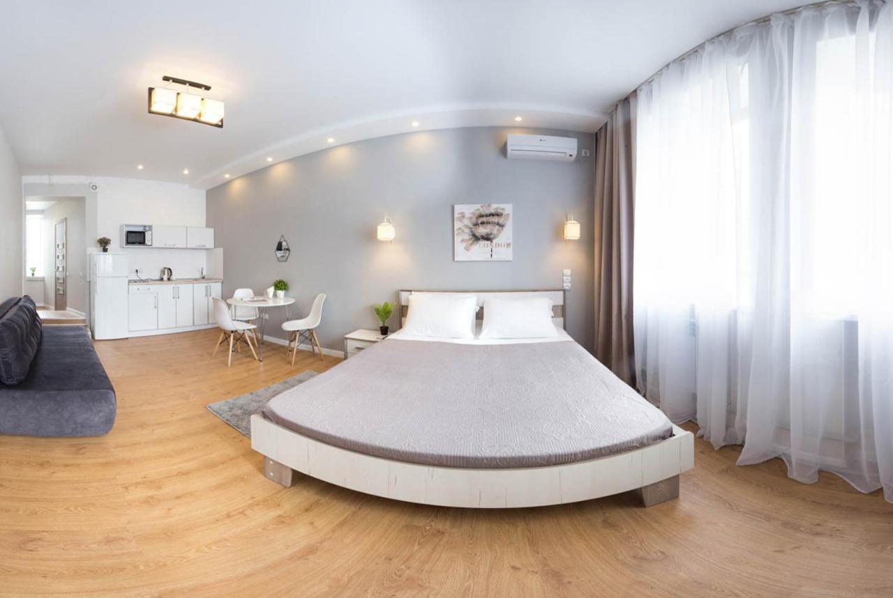 Lux Studio Near Metro Yaroslava Mudroho, Universytet - Chernyshevska Str 95-4 Carcóvia Exterior foto